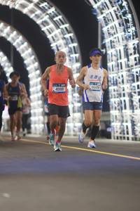 BIB: 40166, 86406
                            <button type="button" onclick="openModal(20213471)" class="btn btn-primary btn-sm float-right btn-popup" data-toggle="modal" data-target=".modal-high-quality">
                        <i class="fas fa-shopping-cart"></i> Add to Cart
                    </button>
                                            <button type="button" onclick="isThisMe(20213471, true)" class="btn btn-success btn-sm float-right btn-popup btn-isme hidden" data-toggle="tooltip" data-placement="bottom" title="นี่คือรูปของคุณใช่ไหม คลิกที่นี่เพื่อเอาเข้าอัลบั้ม">
                        <i class="fas fa-plus"></i> Add to album
                    </button>
                    <button type="button" onclick="isThisMe(20213471, false)" class="btn btn-warning btn-sm float-right btn-popup btn-isnotme hidden">
                        <i class="fas fa-ban"></i> Remove from album
                    </button>